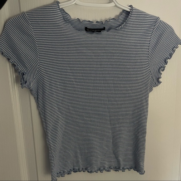 Brandy Melville tee - Picture 1 of 2